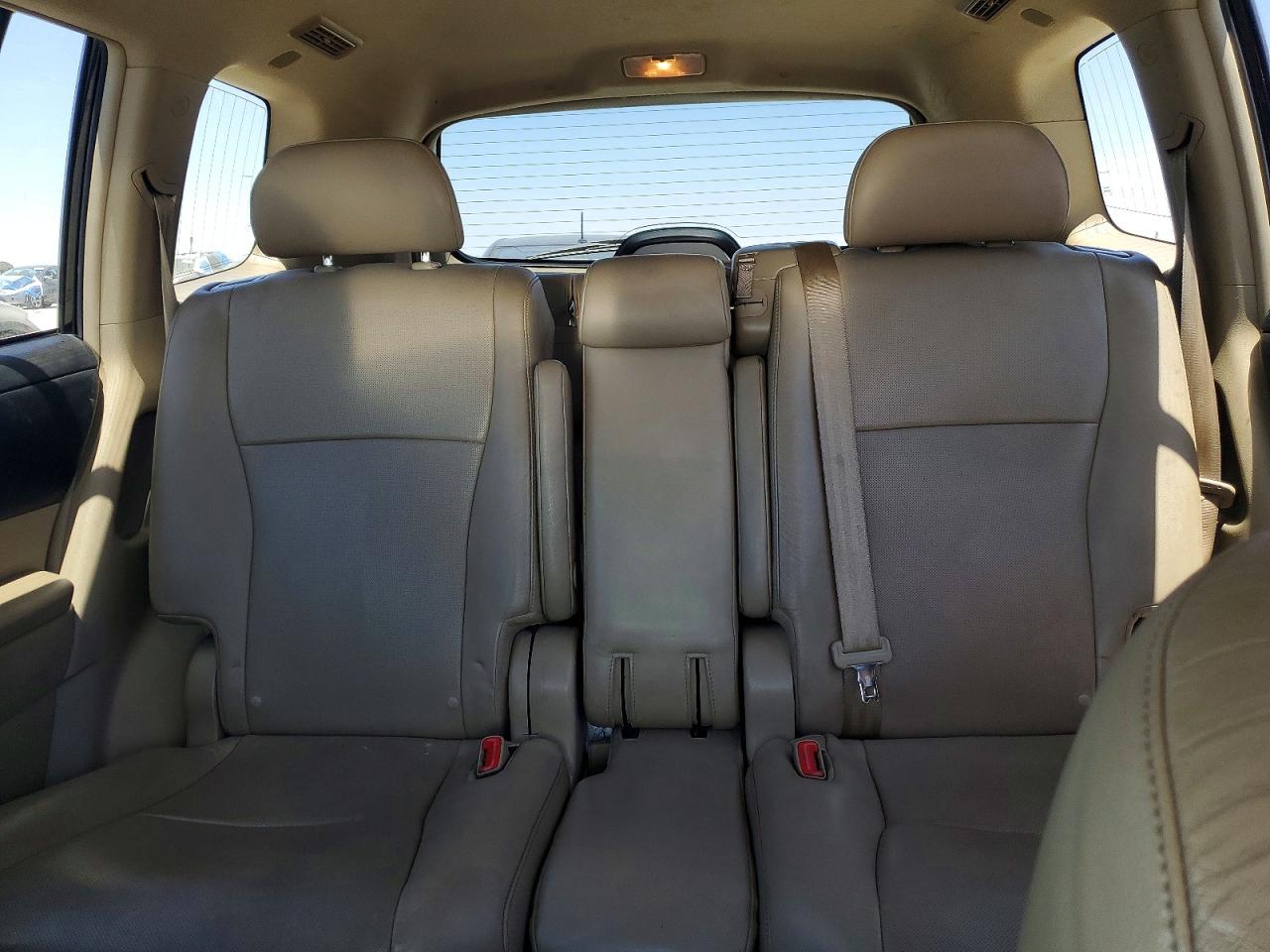 2013 TOYOTA HIGHLANDER