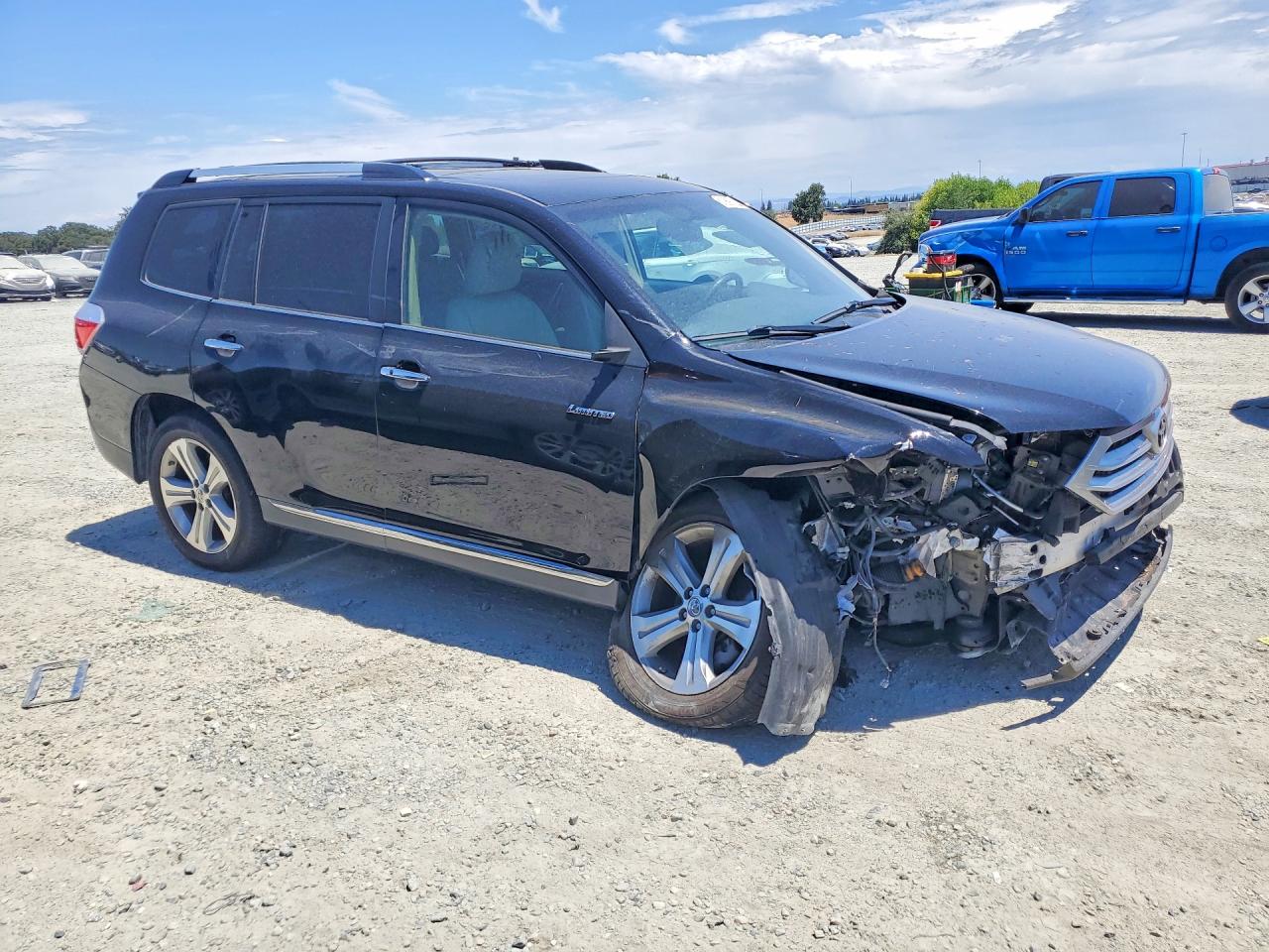 2013 TOYOTA HIGHLANDER