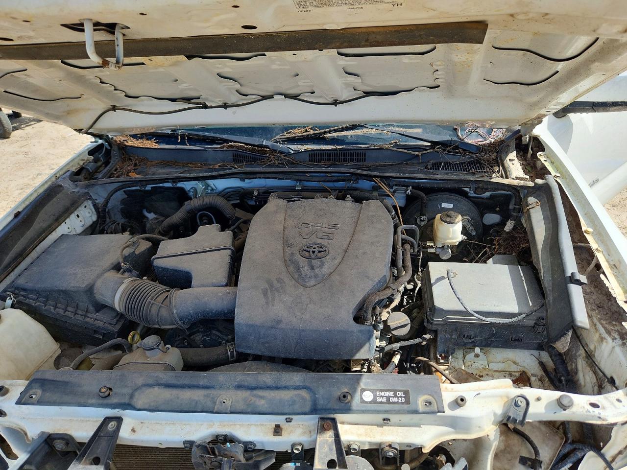 2016 TOYOTA TACOMA