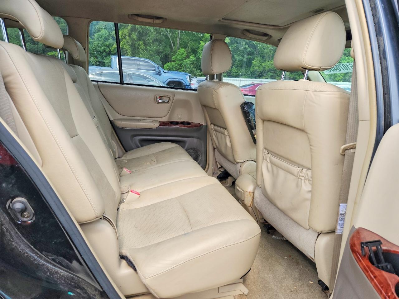 2004 TOYOTA HIGHLANDER