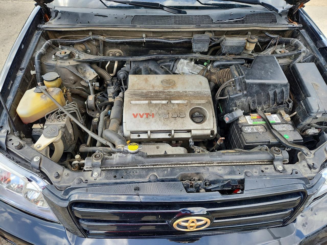 2004 TOYOTA HIGHLANDER