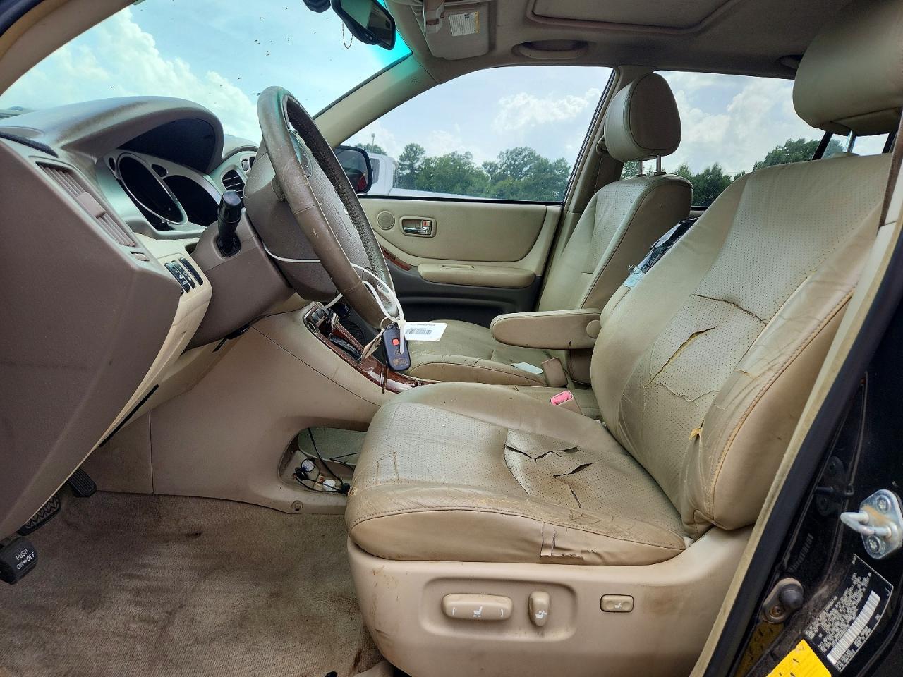 2004 TOYOTA HIGHLANDER