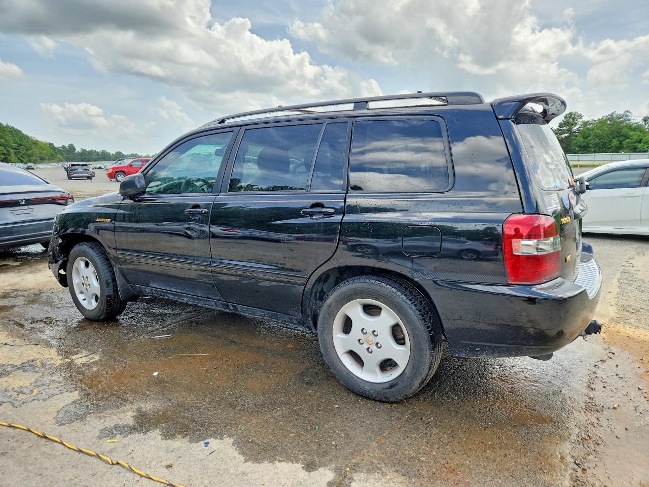 2004 TOYOTA HIGHLANDER