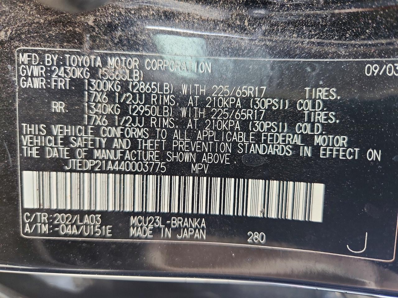 2004 TOYOTA HIGHLANDER