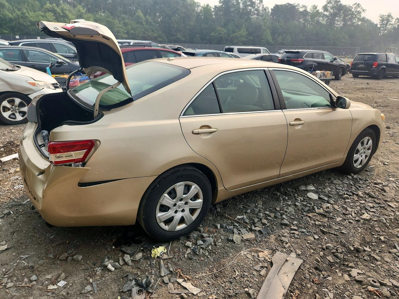 2010 TOYOTA CAMRY
