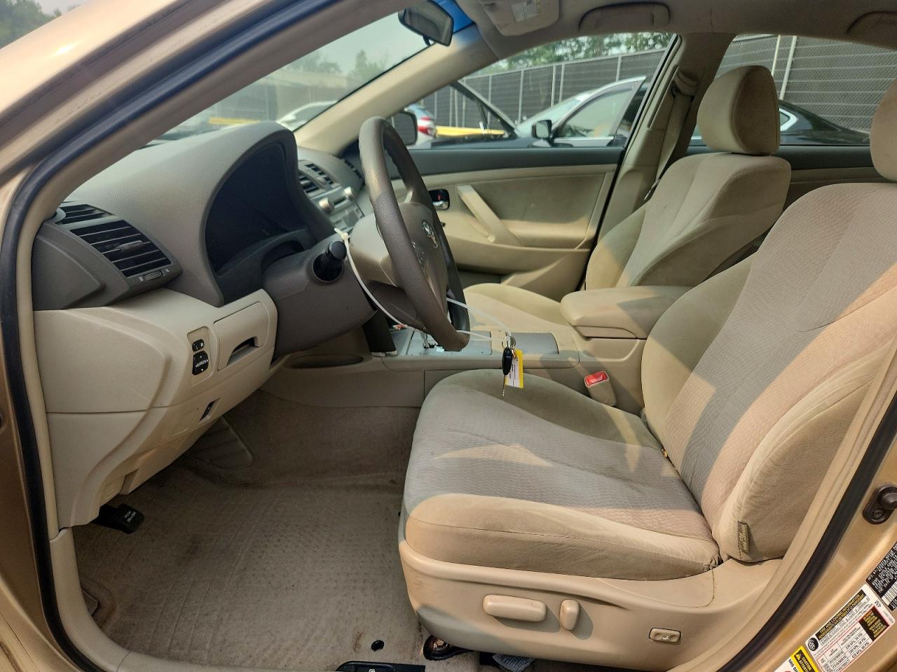 2010 TOYOTA CAMRY