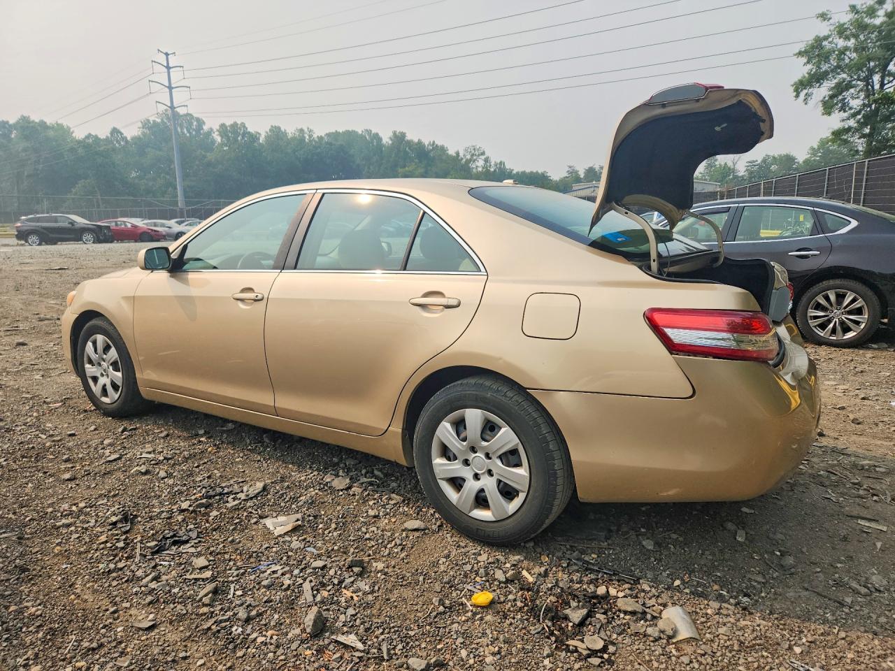 2010 TOYOTA CAMRY
