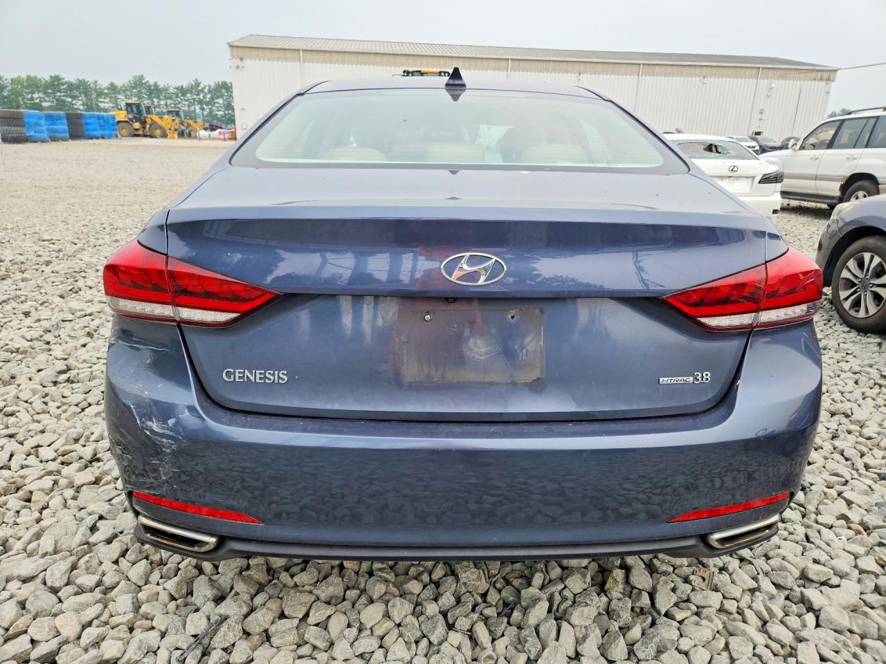 2016 HYUNDAI GENESIS