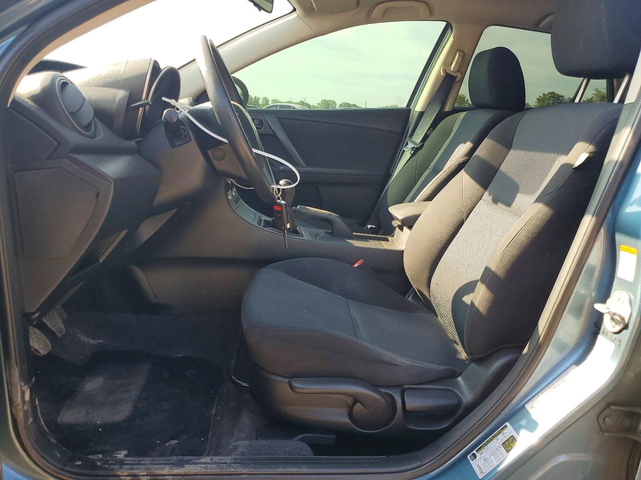 2010 MAZDA 3