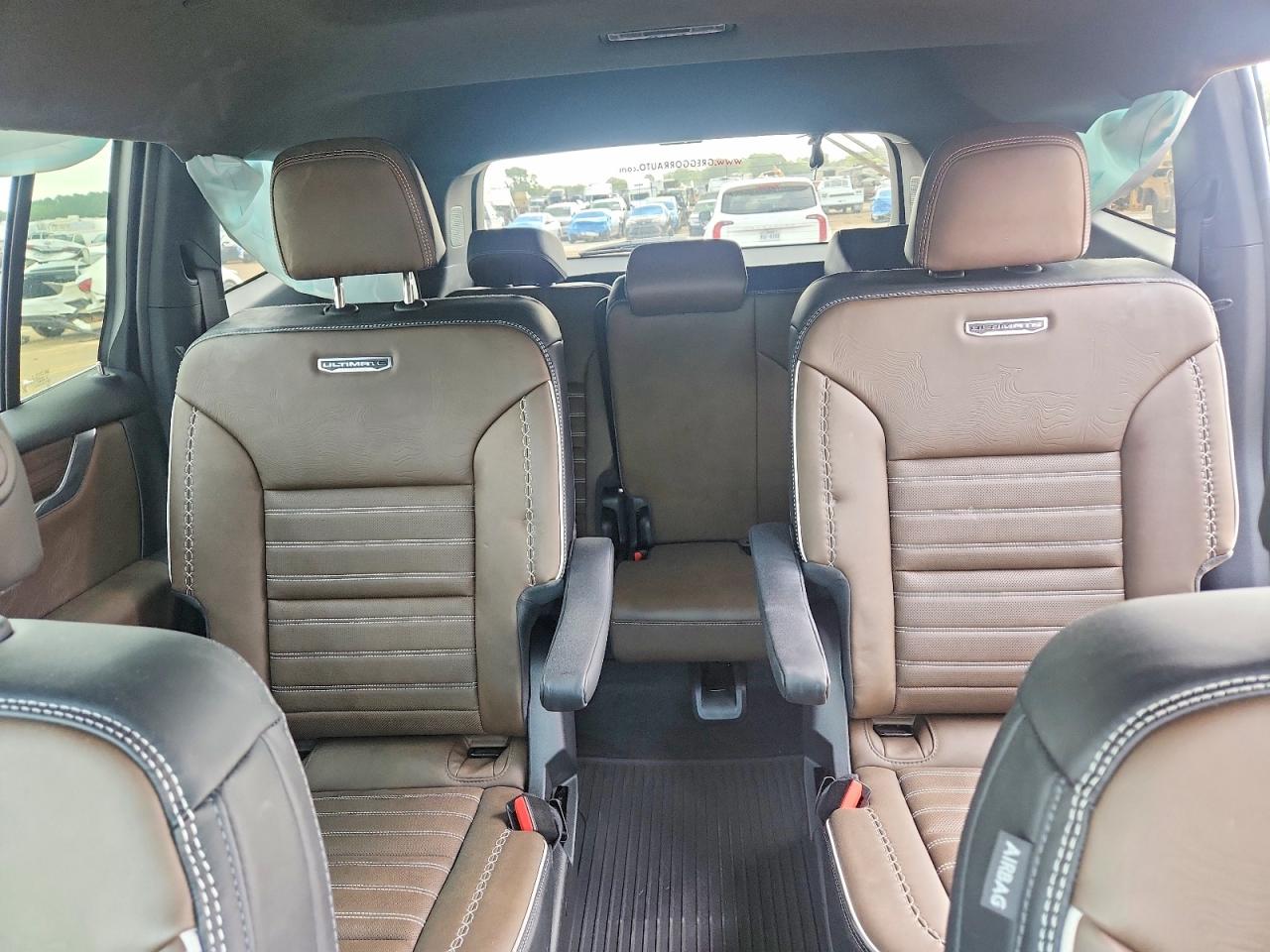 2026 GMC ACADIA DEN