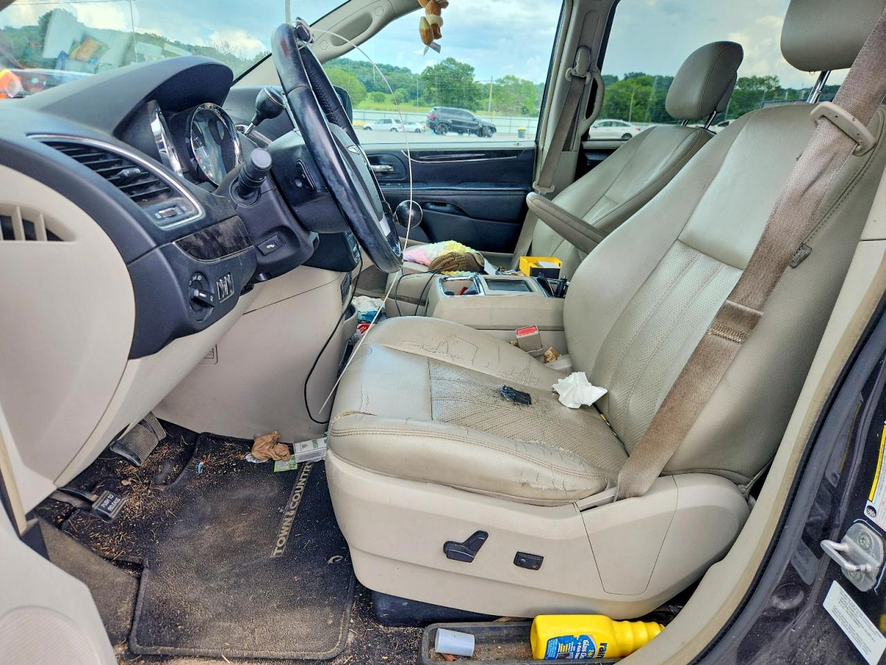 2011 CHRYSLER MINIVAN