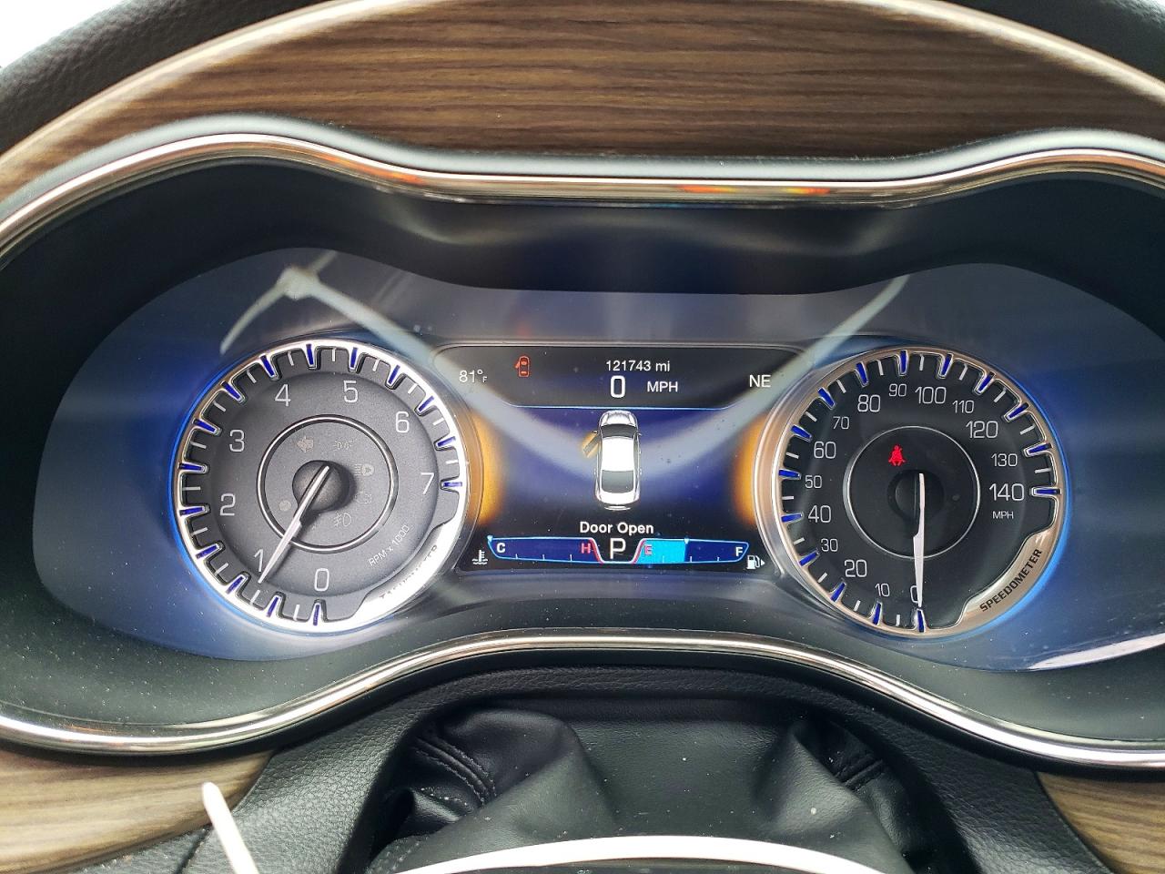 2015 CHRYSLER 200