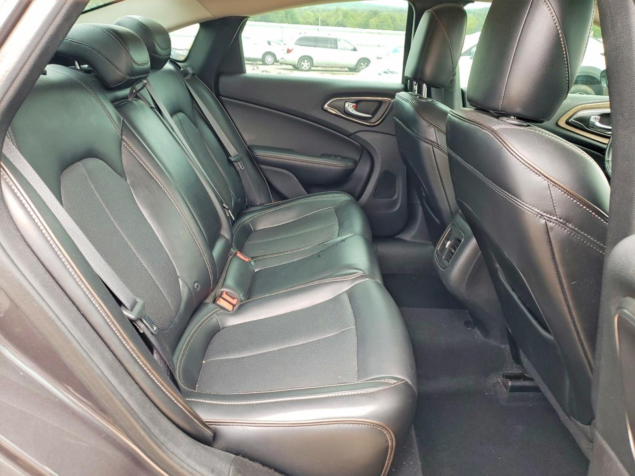2015 CHRYSLER 200