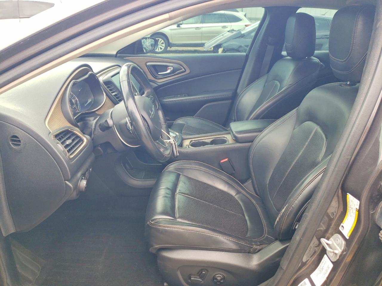 2015 CHRYSLER 200