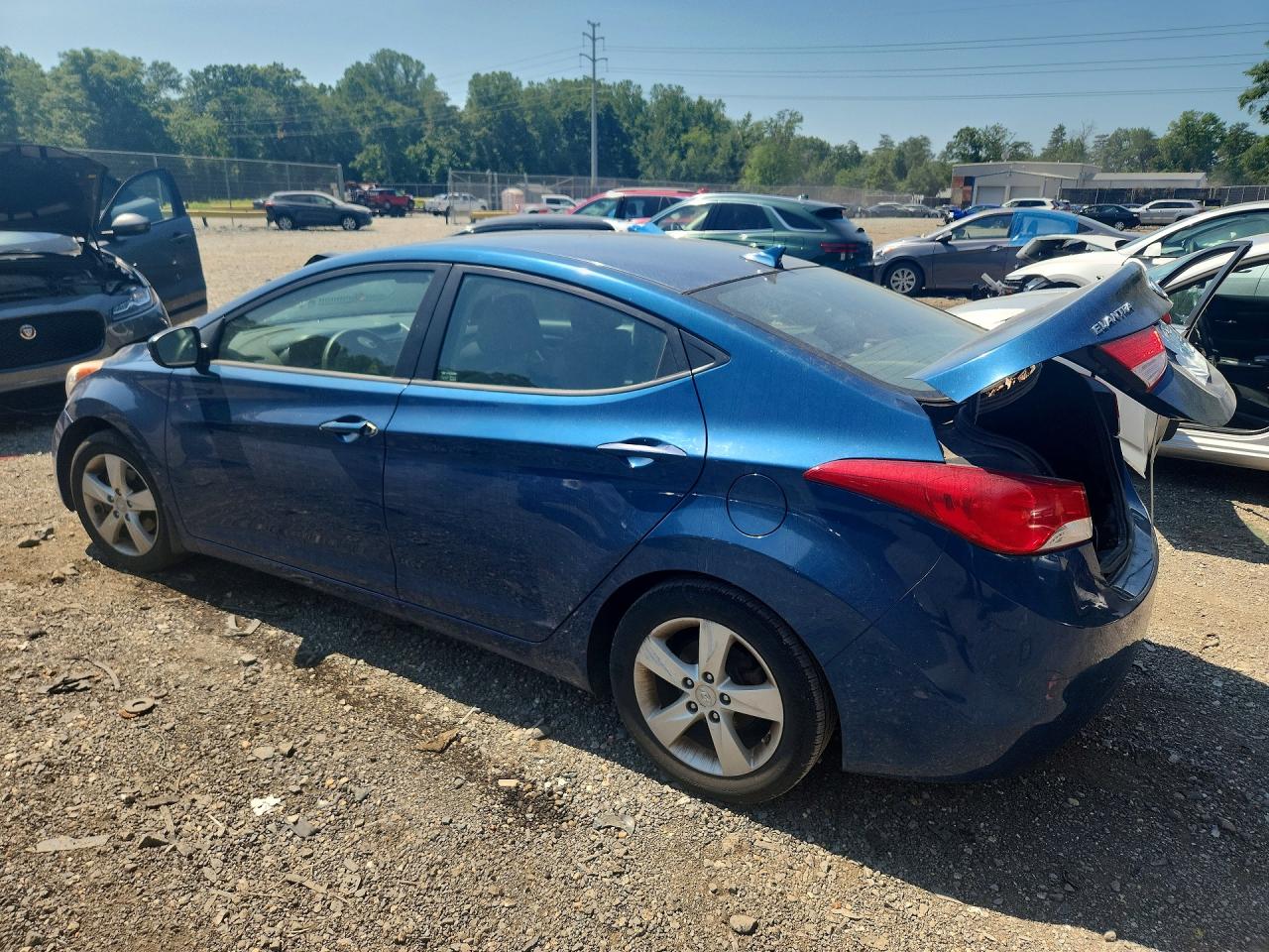 2013 HYUNDAI ELANTRA