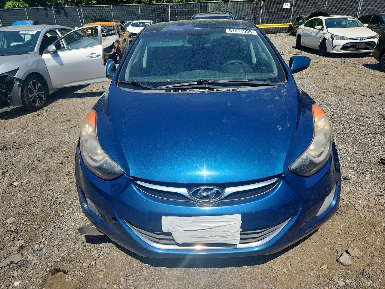 2013 HYUNDAI ELANTRA