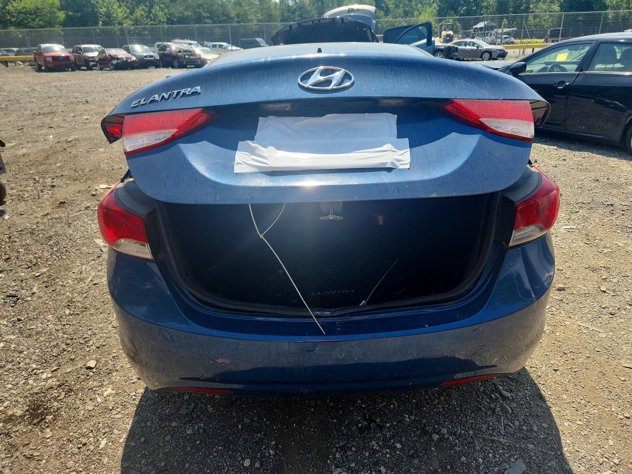 2013 HYUNDAI ELANTRA