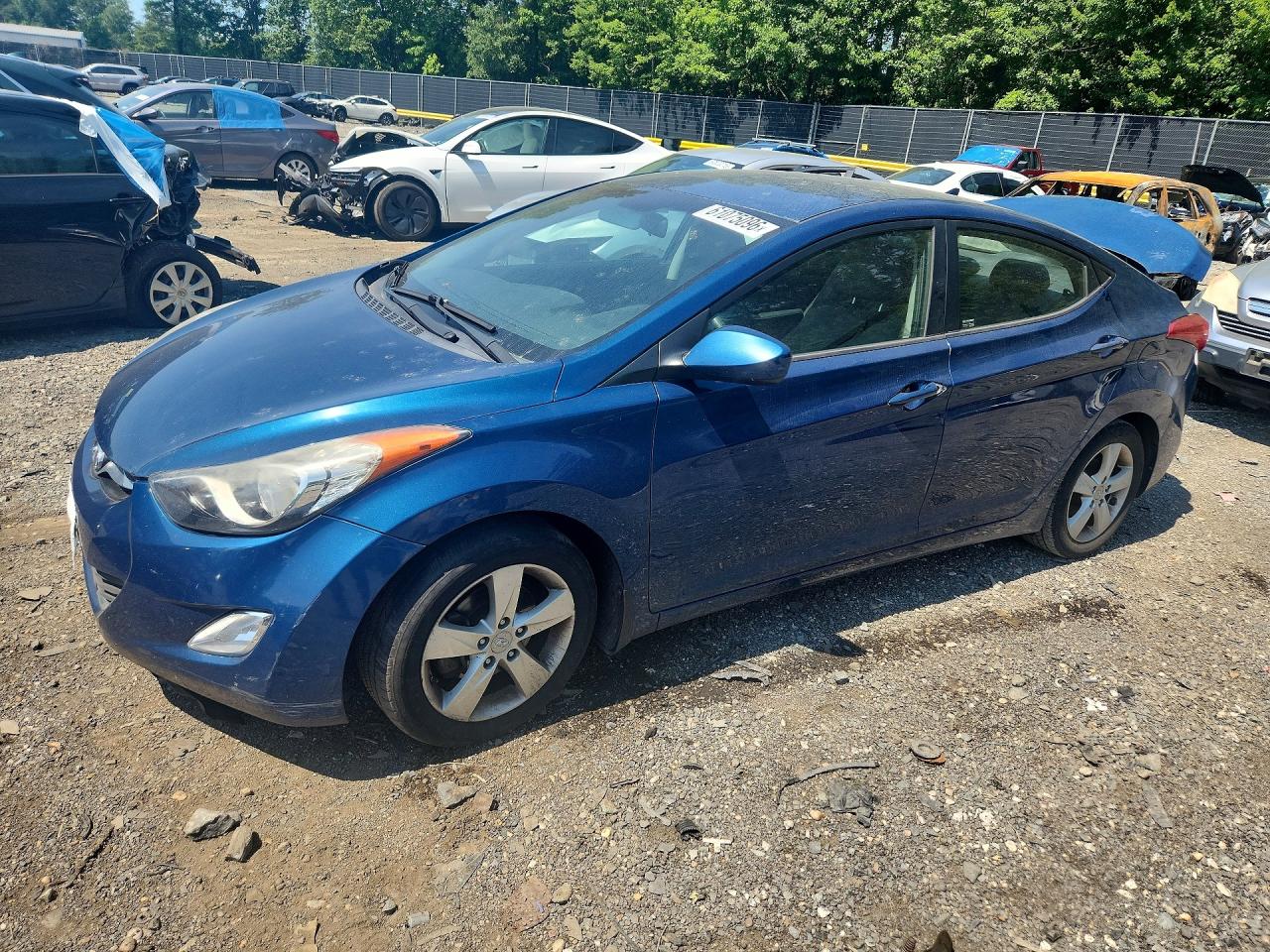 2013 HYUNDAI ELANTRA