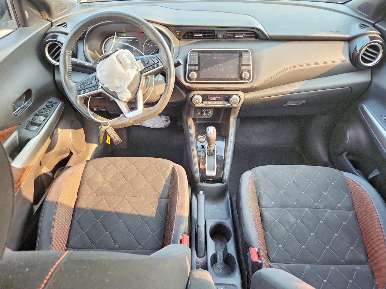 2019 NISSAN KICKS