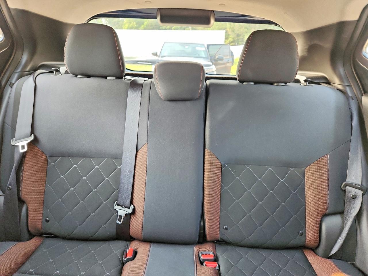2019 NISSAN KICKS