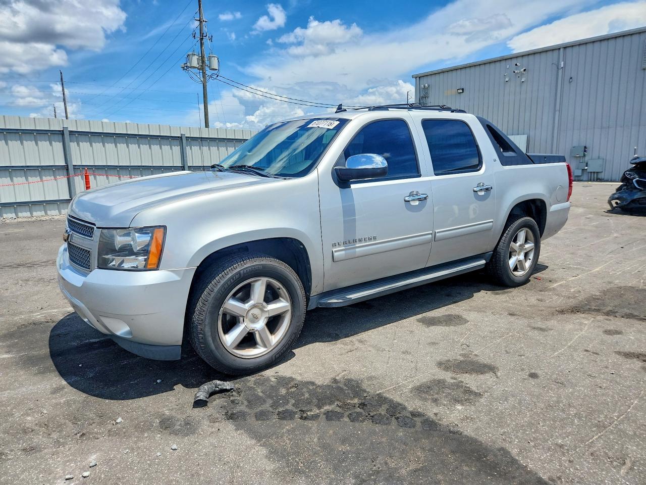 2011 CHEVROLET AVALANCHE