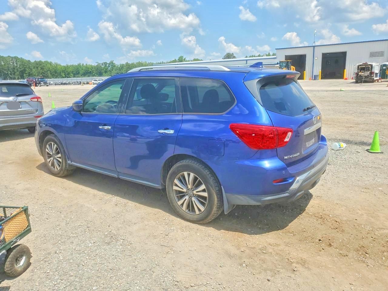 2019 NISSAN PATHFINDER