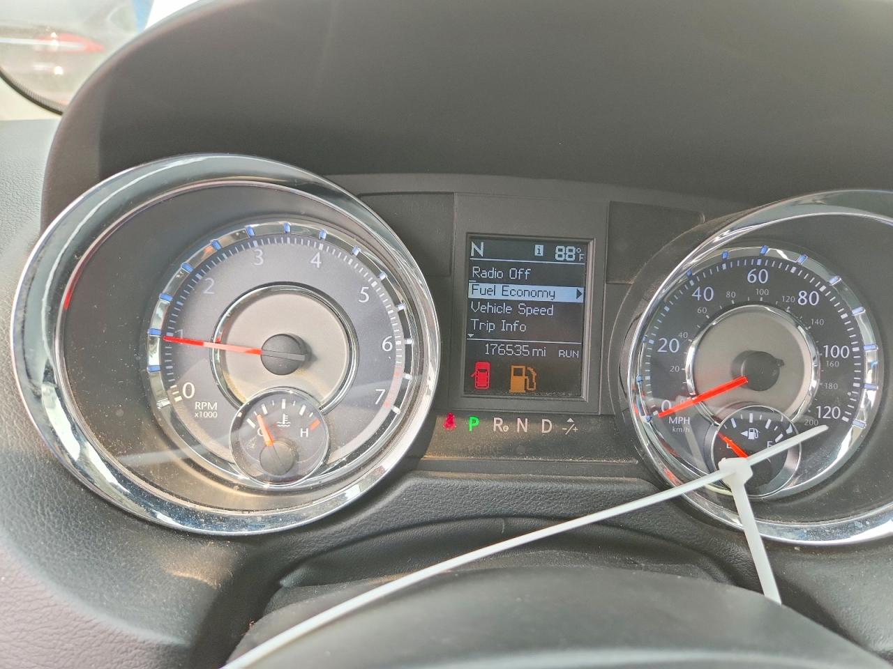 2012 CHRYSLER MINIVAN