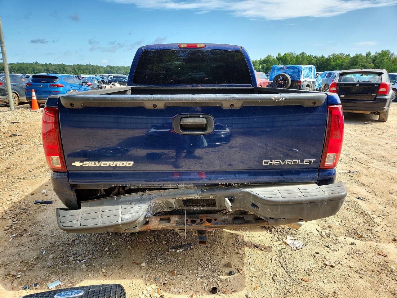 2004 CHEVROLET SILVERADO