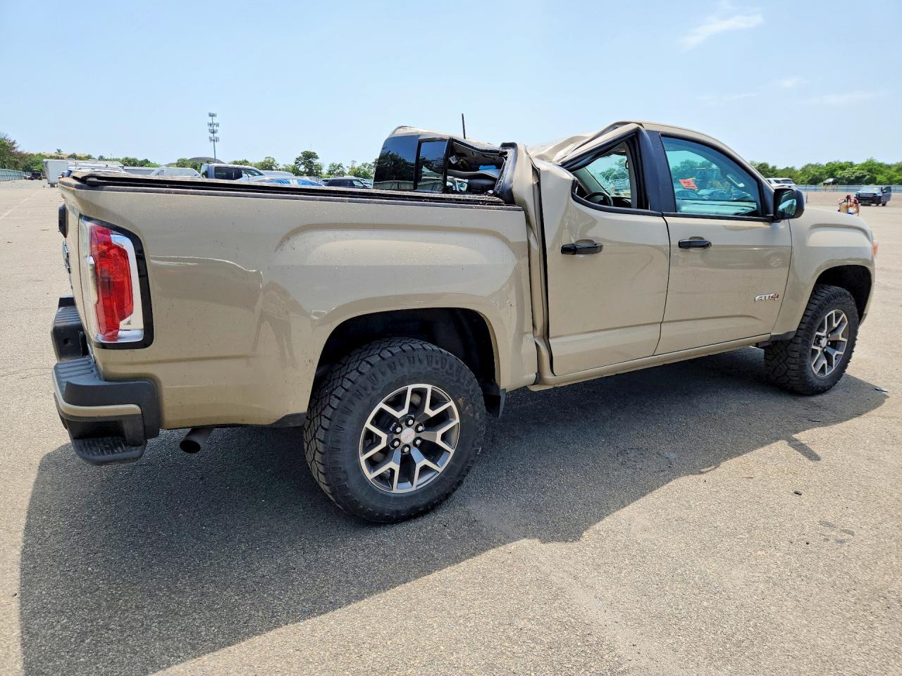 2022 GMC CANYON