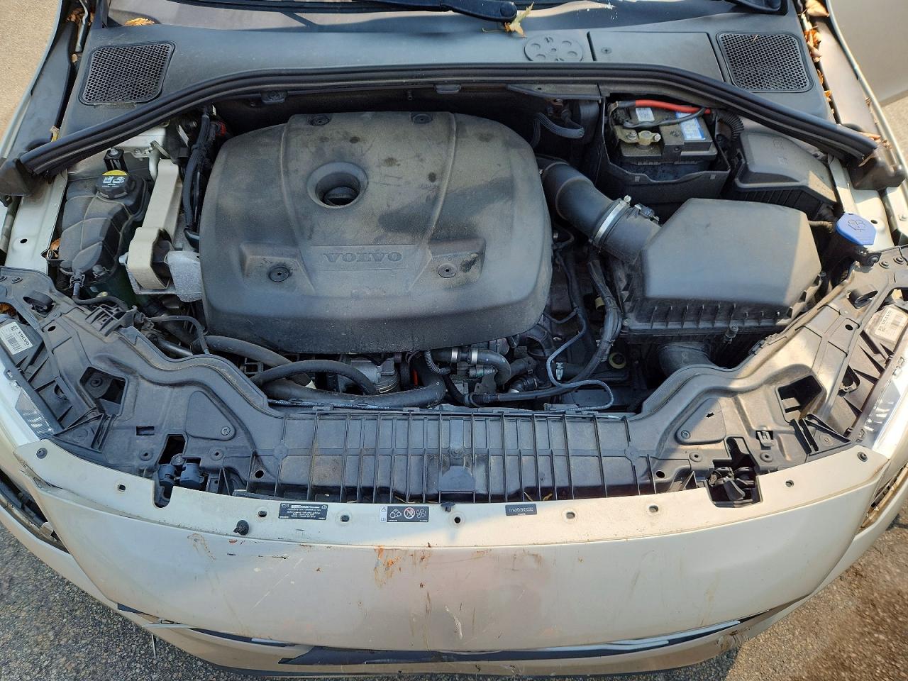 2017 VOLVO V60