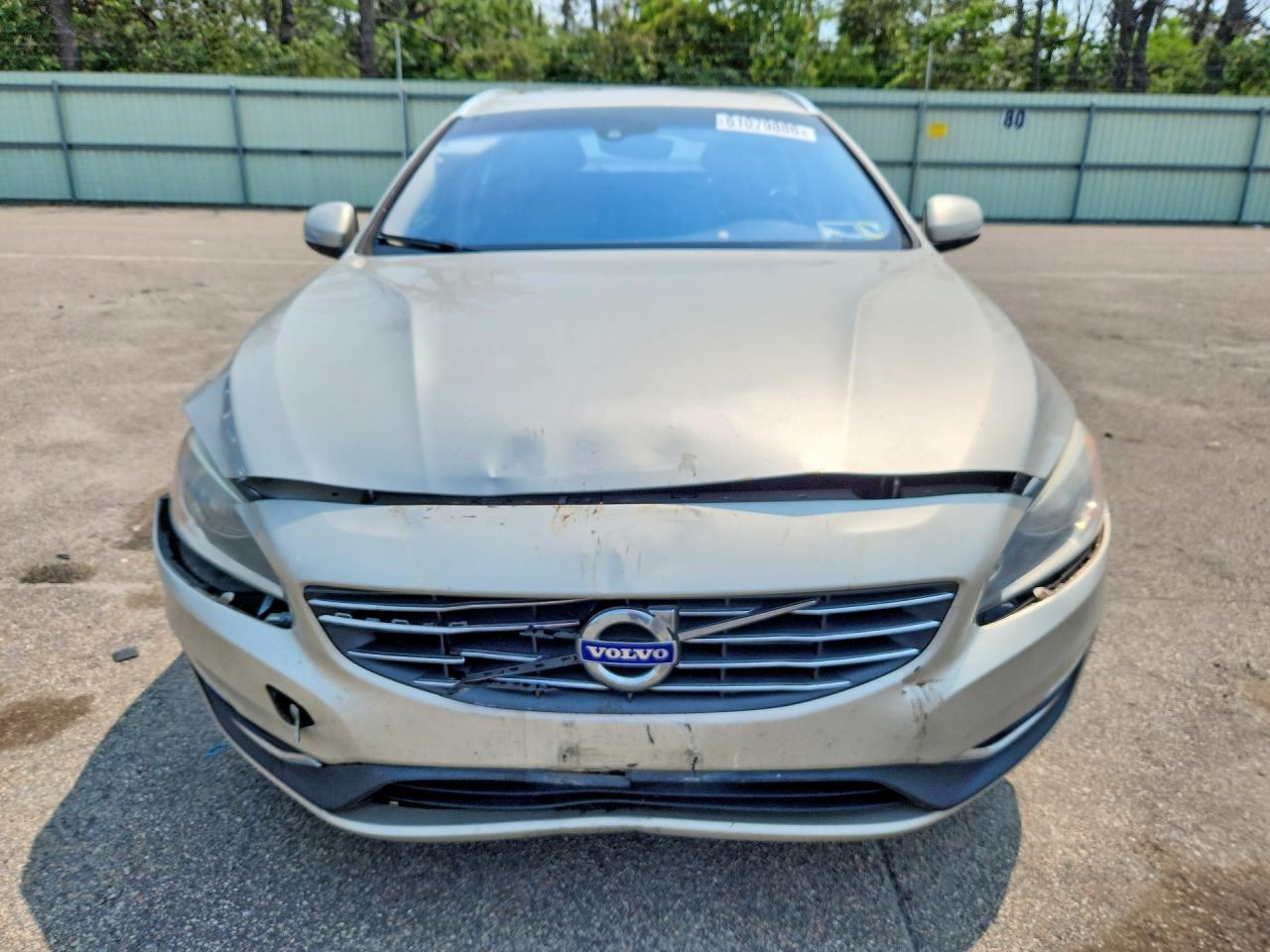 2017 VOLVO V60