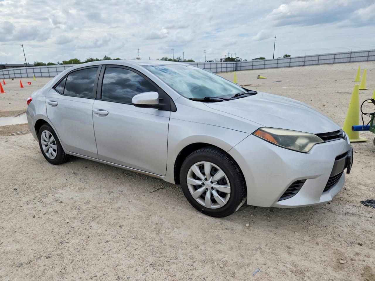 2016 TOYOTA COROLLA