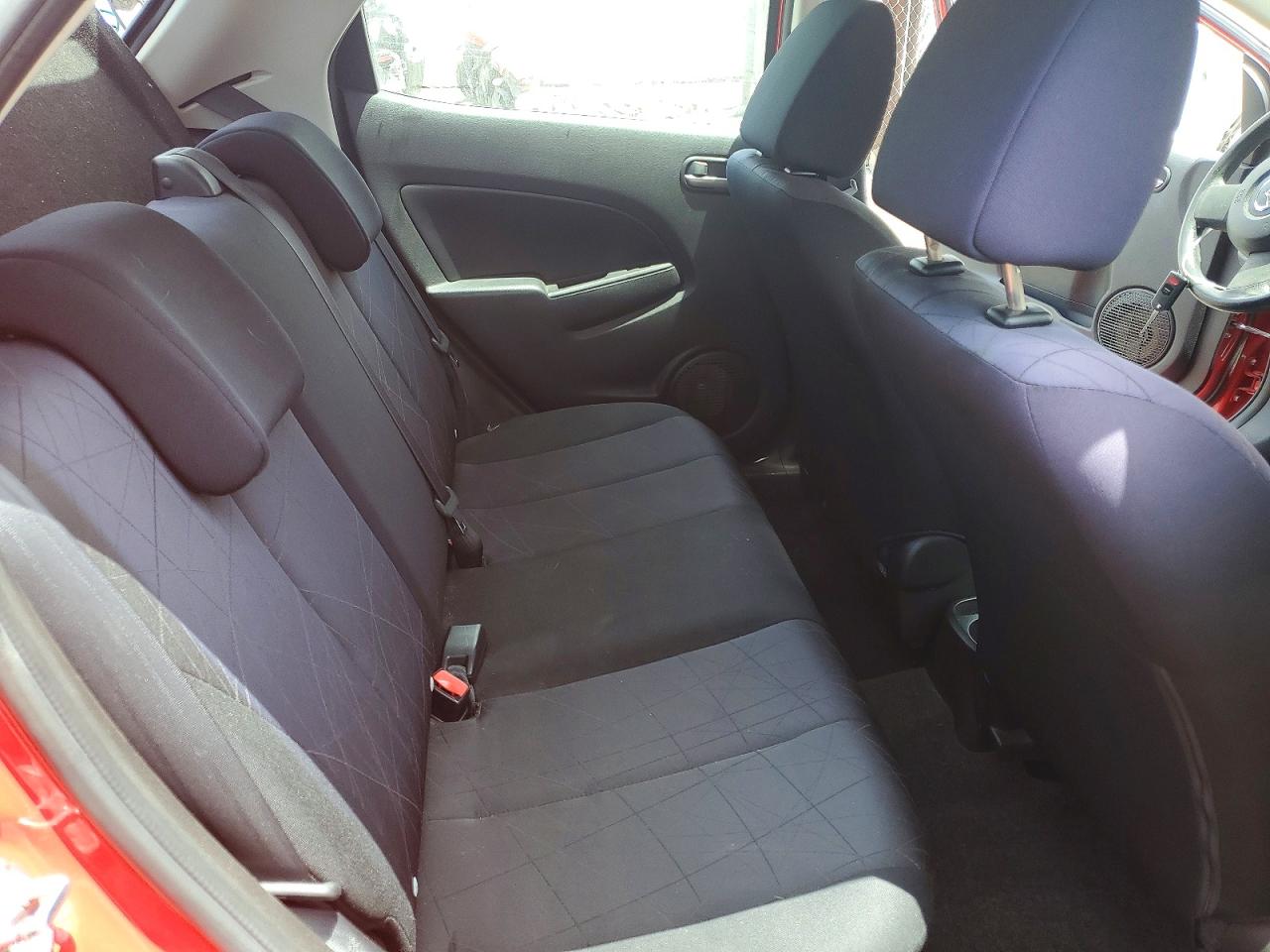 2014 MAZDA 2