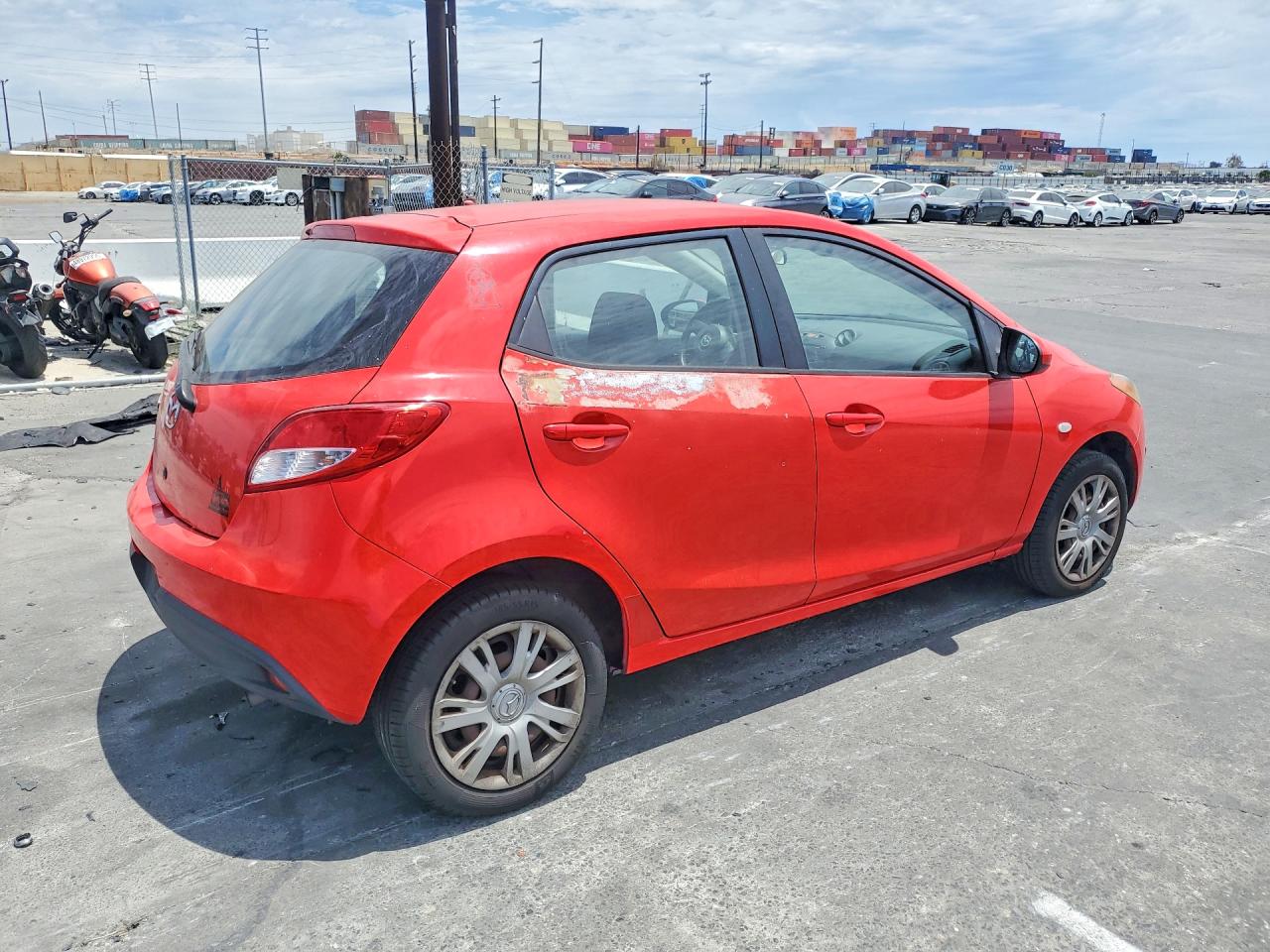 2014 MAZDA 2