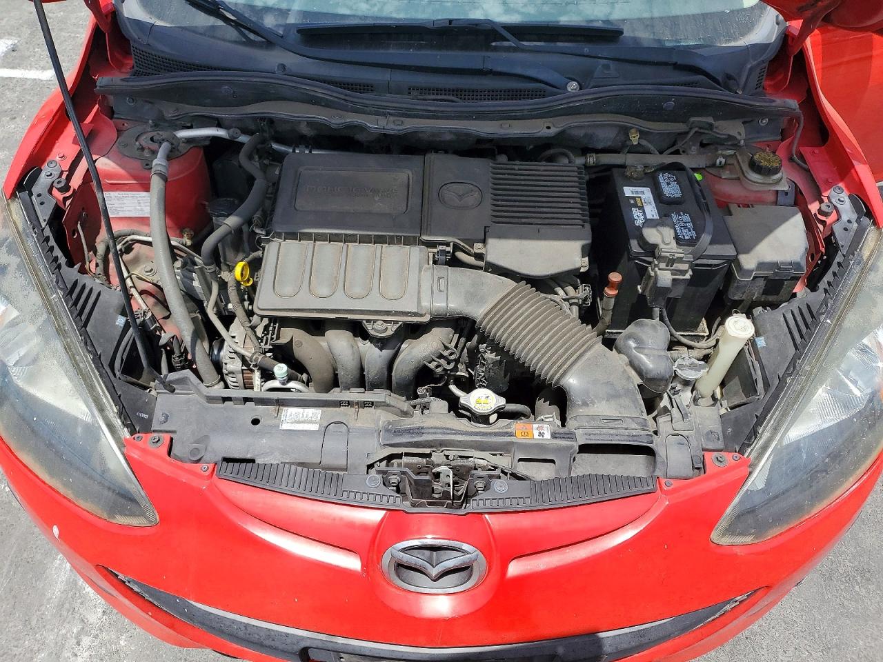 2014 MAZDA 2