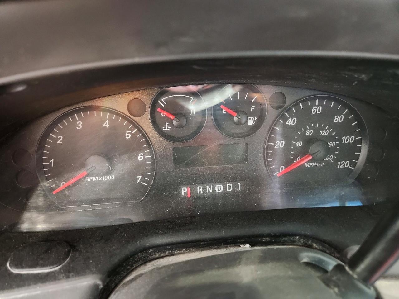 2006 FORD TAURUS