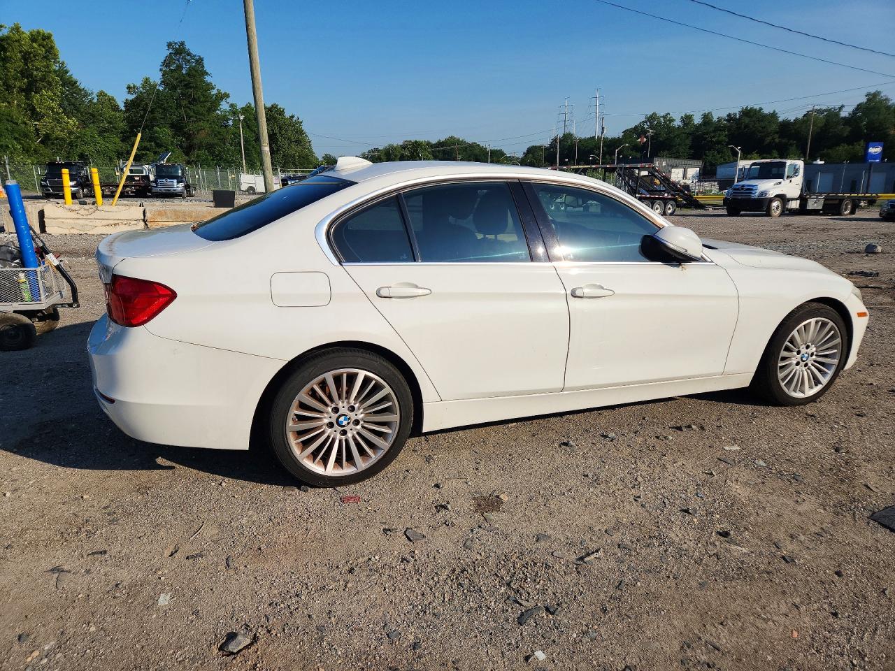 2013 BMW 3 SERIES