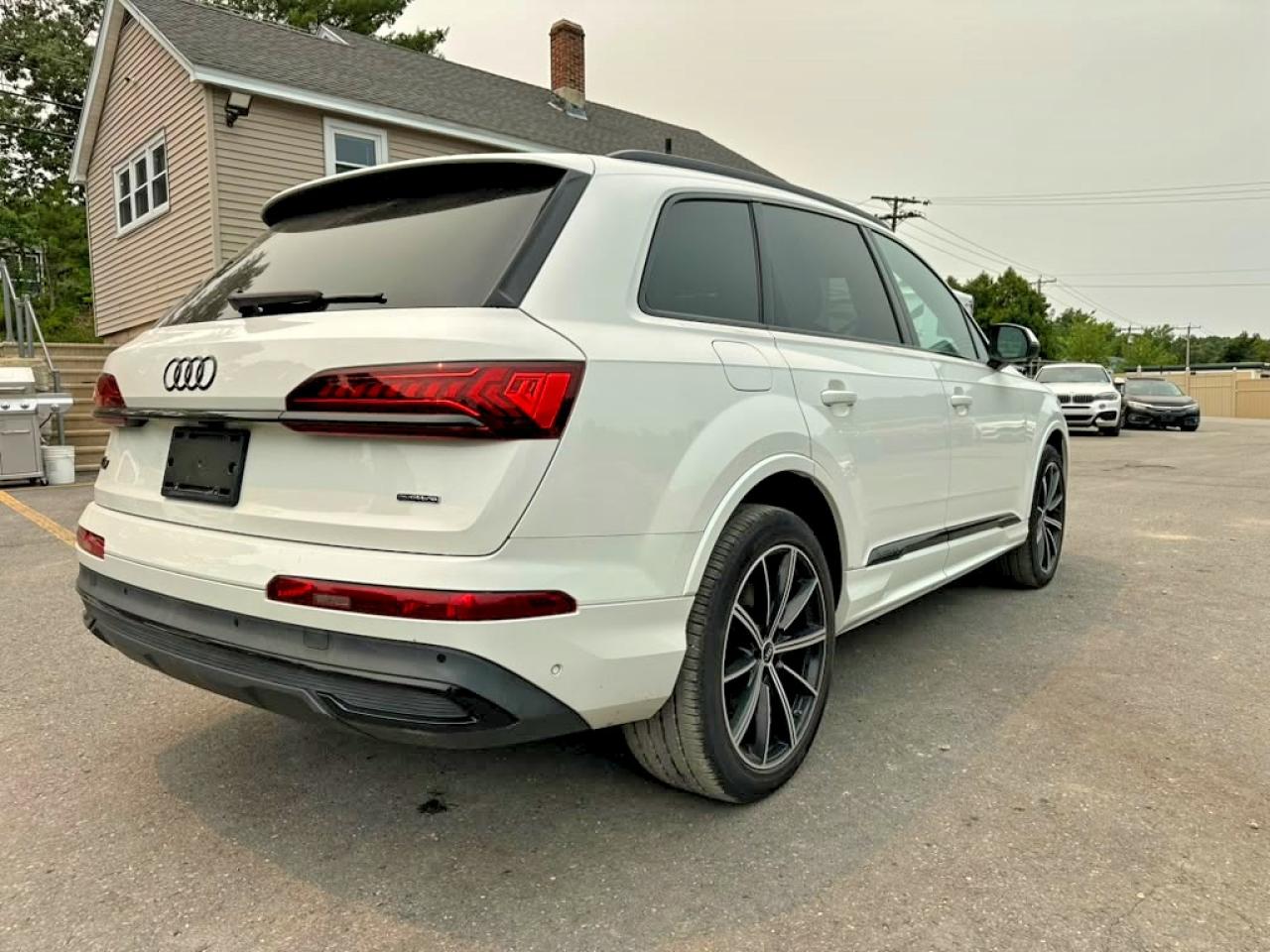 2022 AUDI Q7