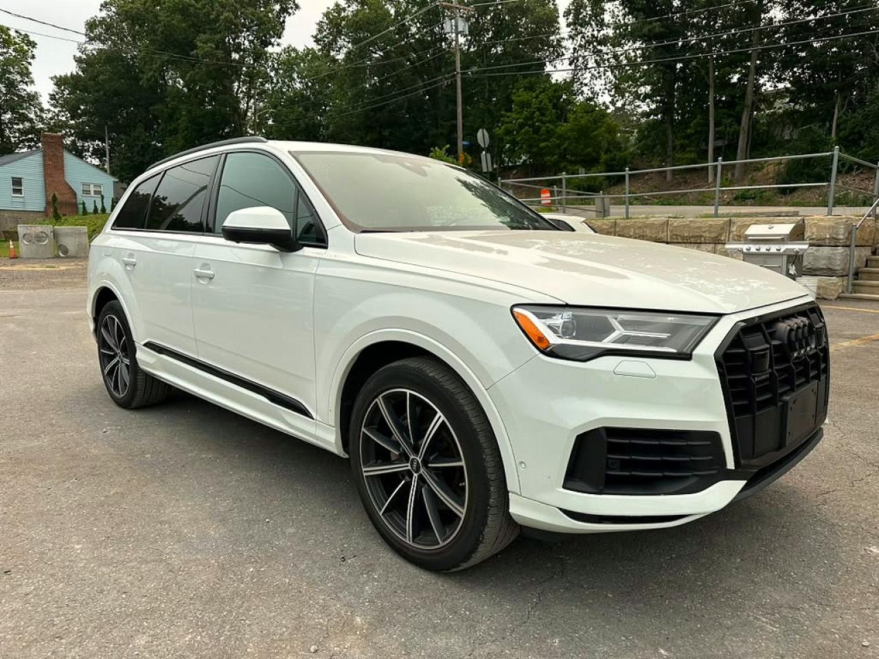 2022 AUDI Q7