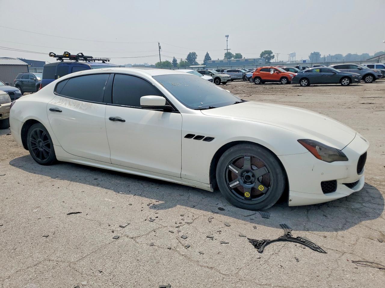 2015 MASERATI QUATTROPOR