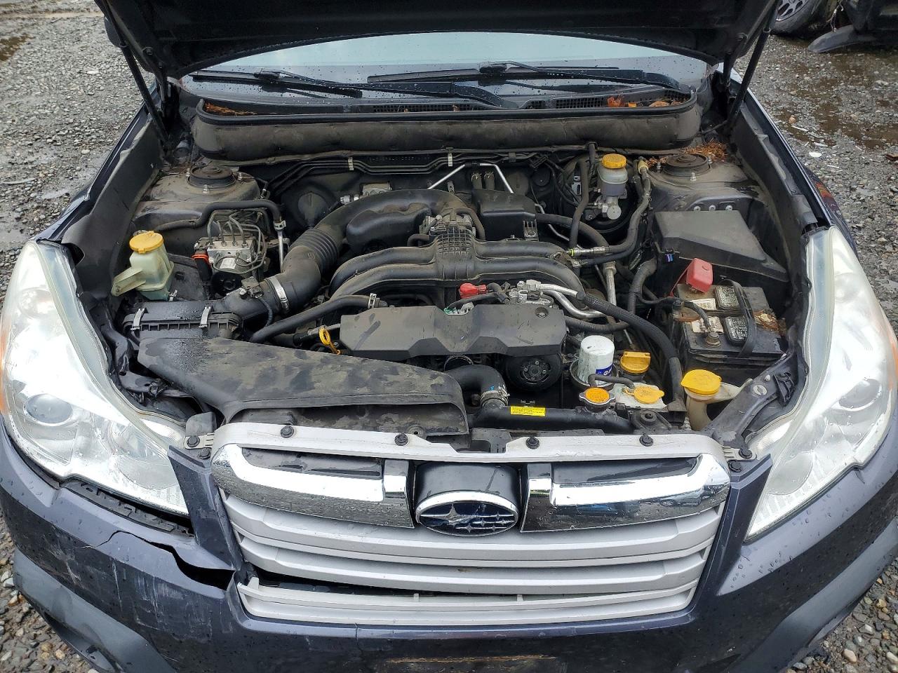 2013 SUBARU OUTBACK
