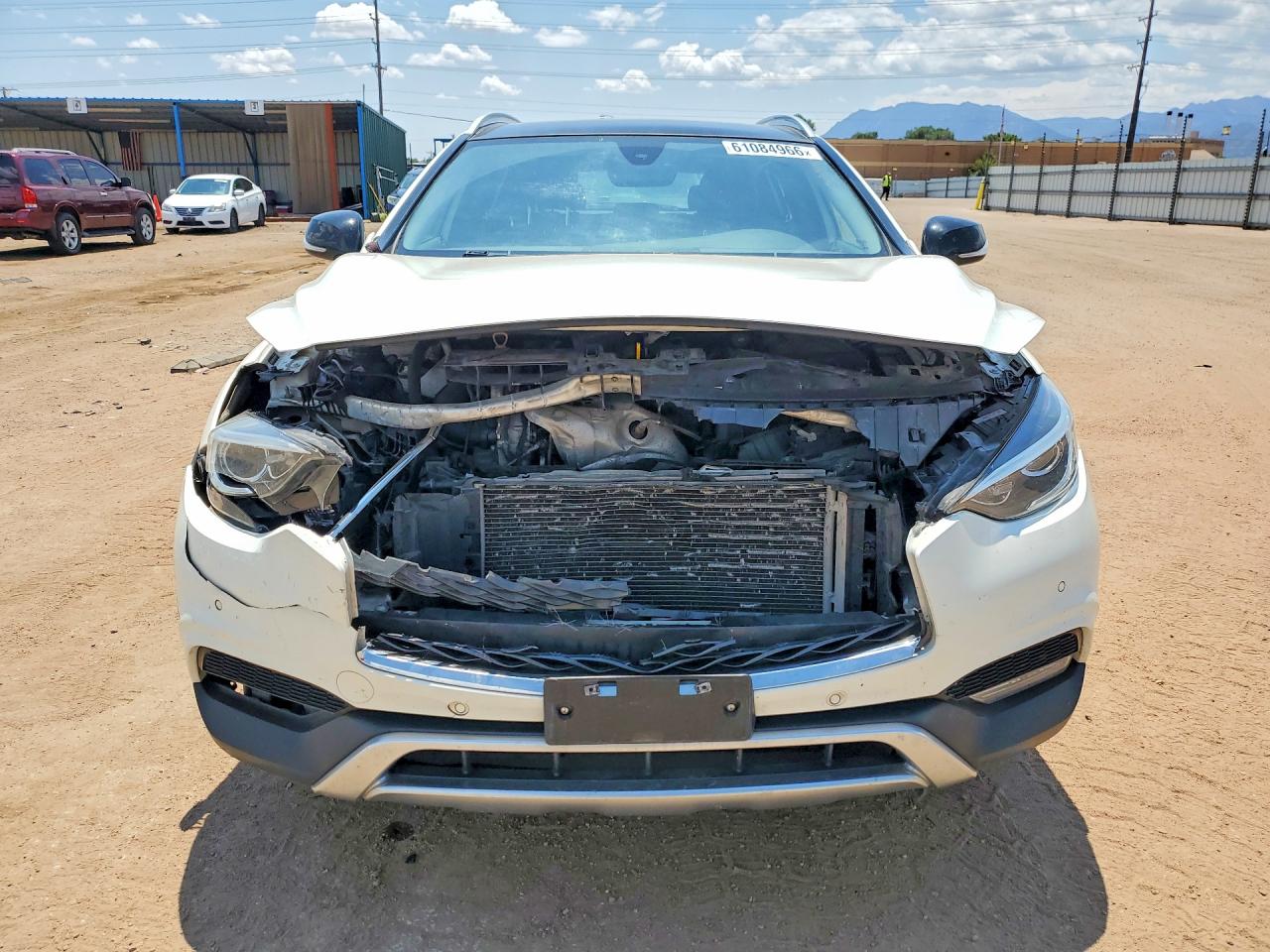 2017 INFINITI QX30