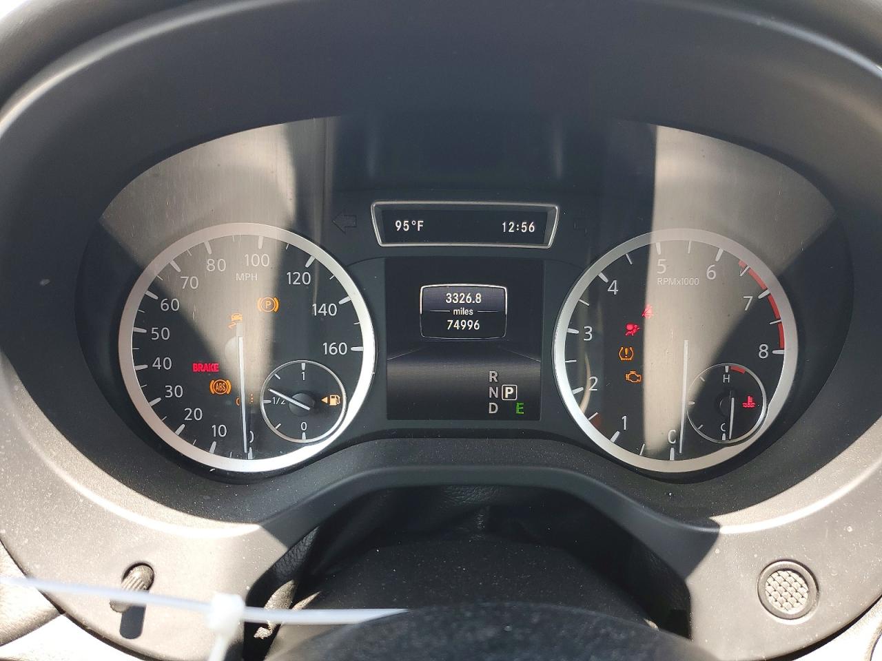 2017 INFINITI QX30