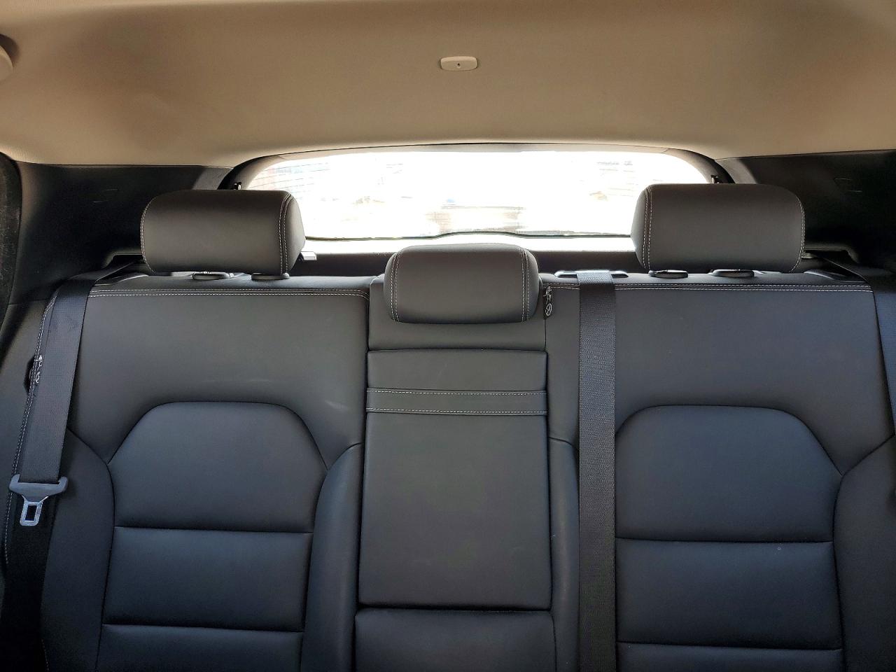 2017 INFINITI QX30