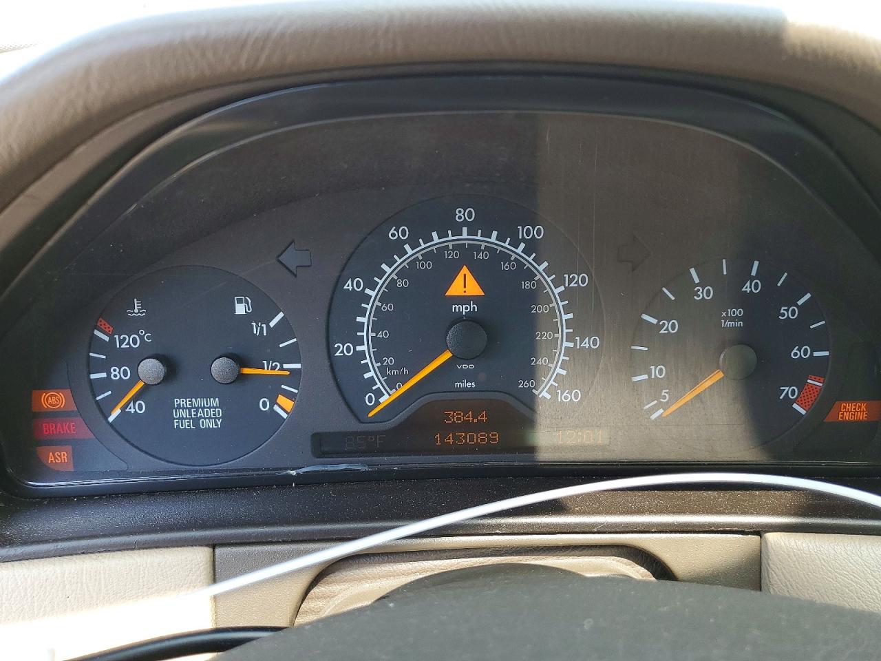 1997 MERZ E-CLASS