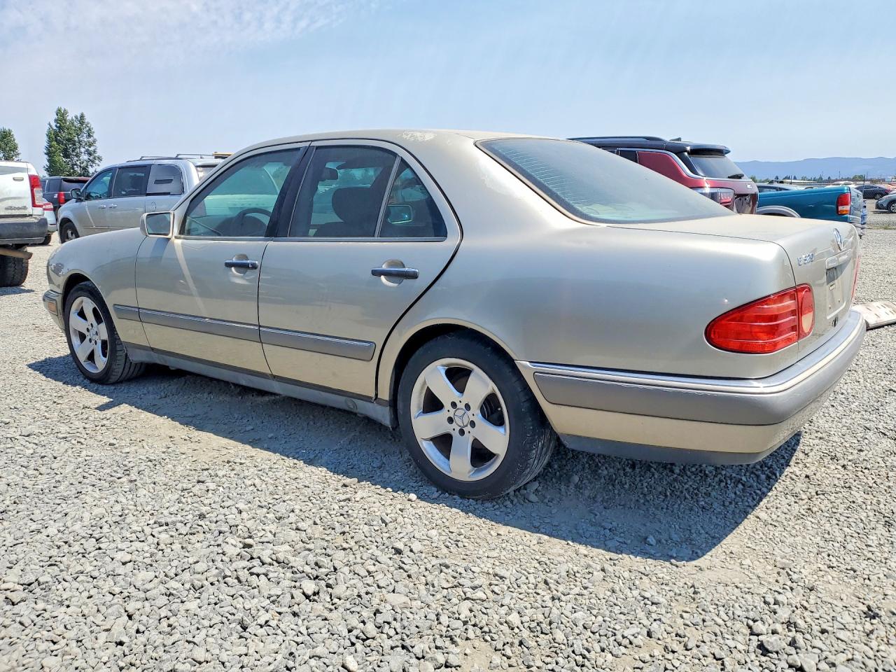 1997 MERZ E-CLASS