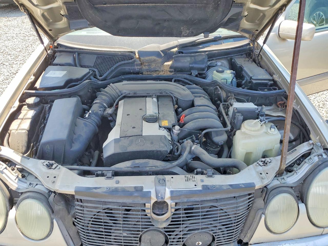 1997 MERZ E-CLASS