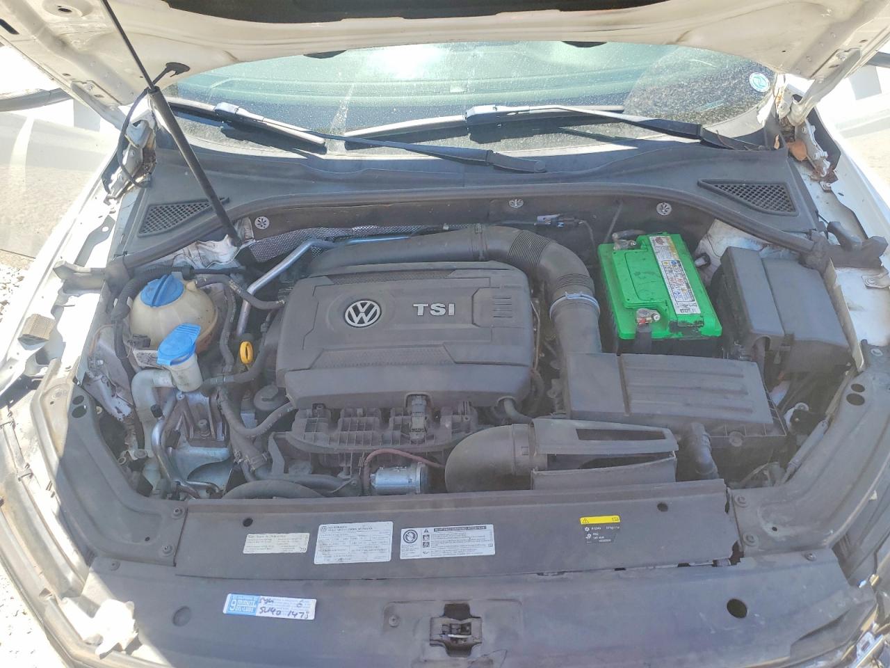 2016 VOLKSWAGEN PASSAT