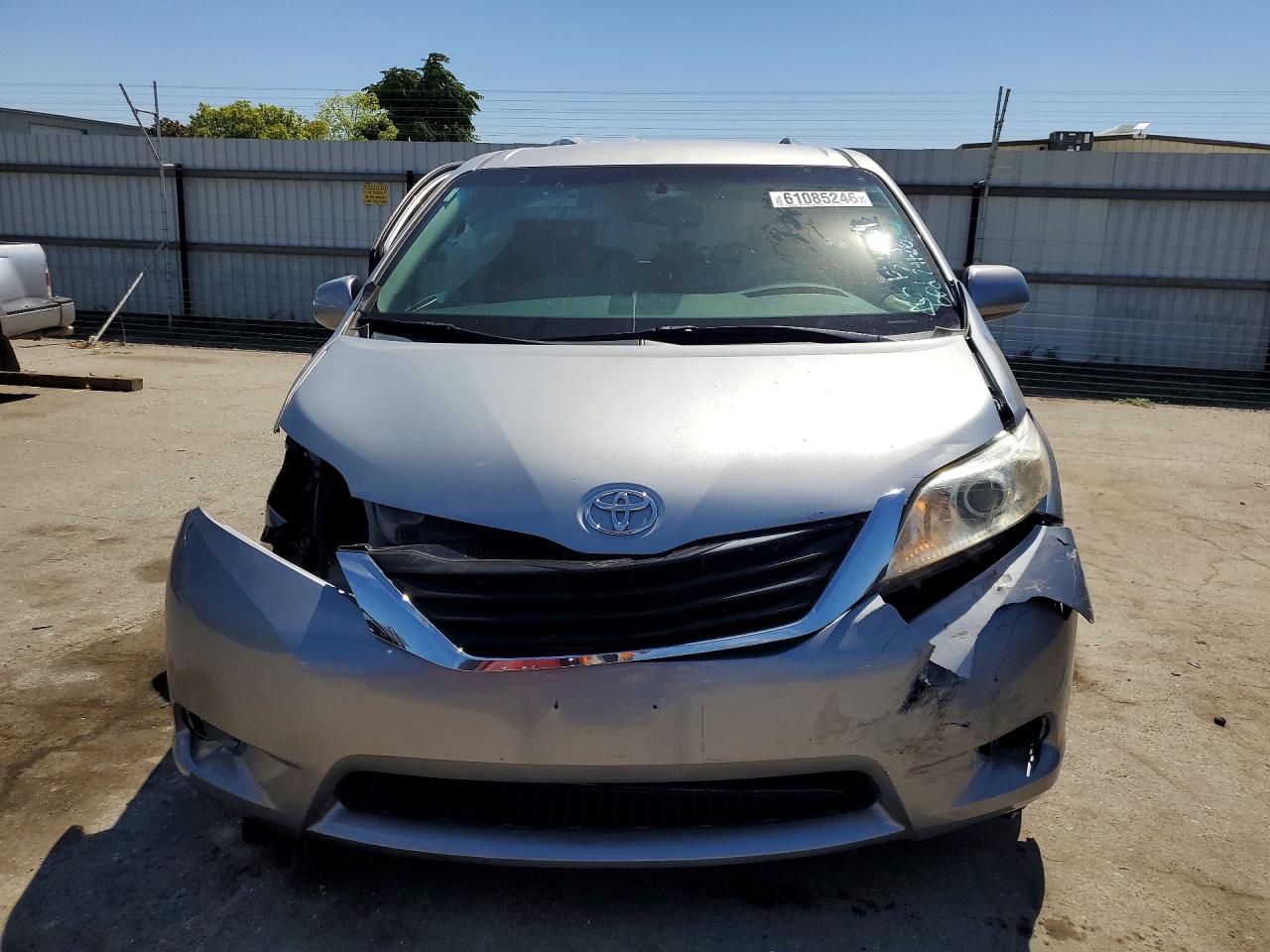 2014 TOYOTA SIENNA