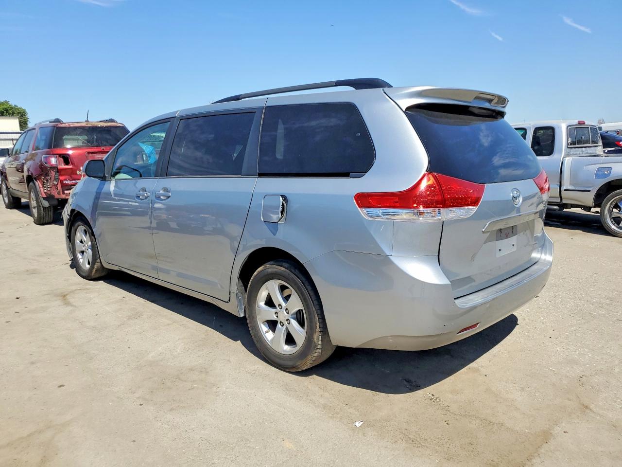 2014 TOYOTA SIENNA